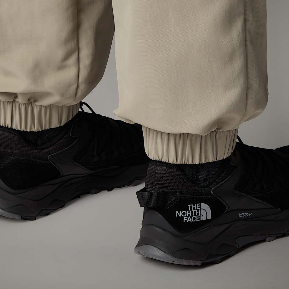 The North Face VECTIV™ Taraval Tech Everyday Sneakers Herr Svarta | NF0A03I2R